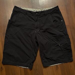 Men’s Lululemon Athletica Nylon Shorts Black Size 40 Vintage Old Logo Skate
